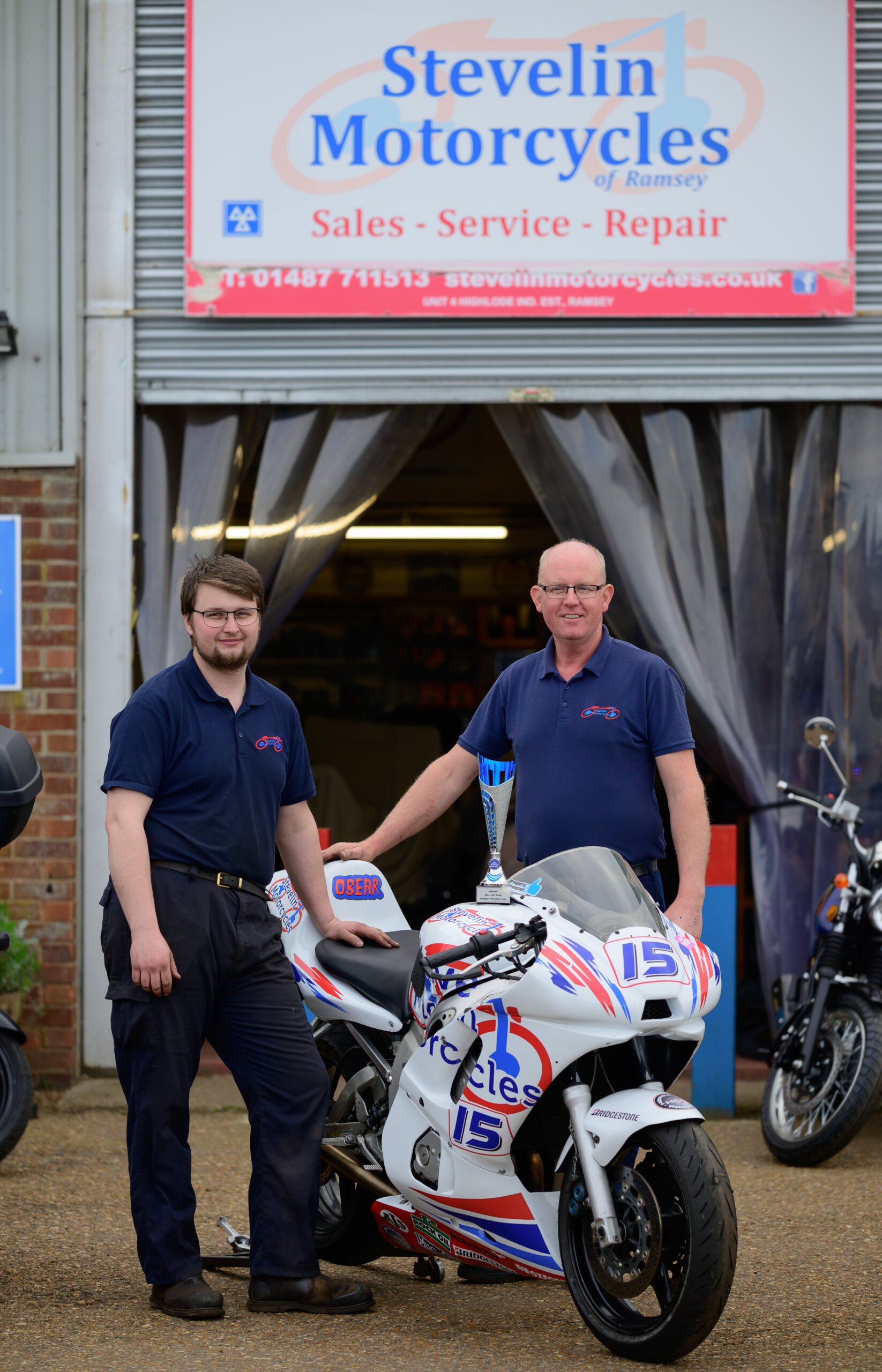 stevelin-motorcycles-obear-racing